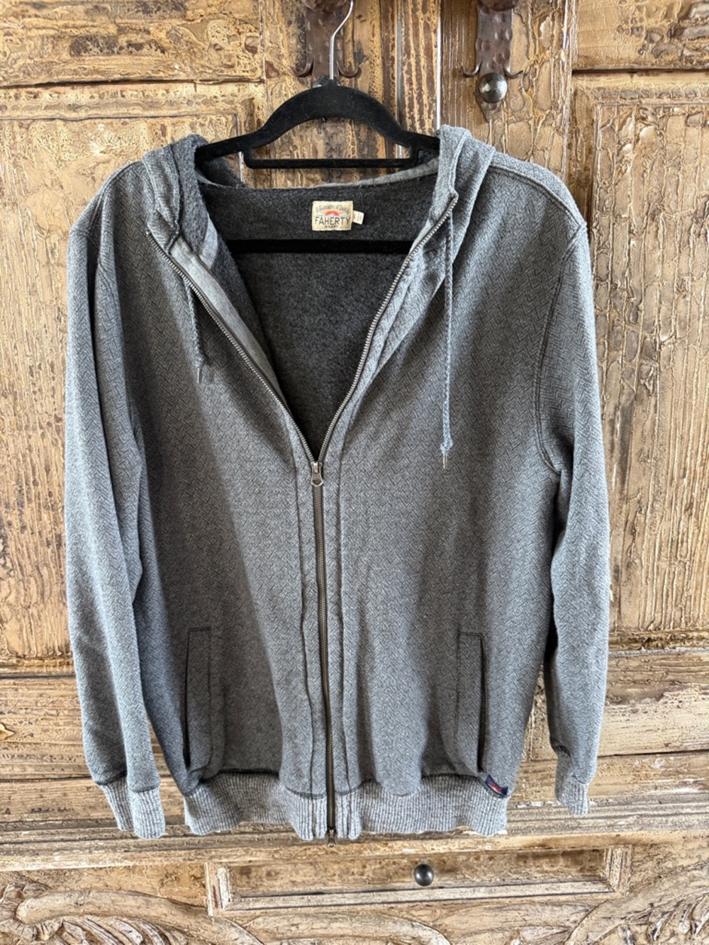 Faherty Heather Gray Zip-Up Hooded Sweater